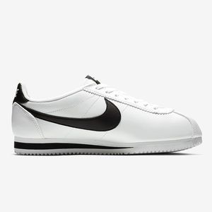 Nike Cortez Sneakers Size 7